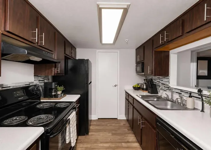Apartment Near Asu - 2br Pool & Gym