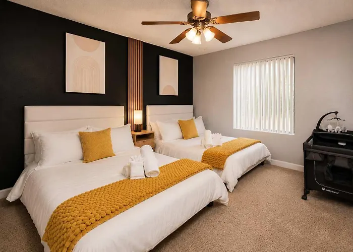 Near Asu - 2br Pool & Gym Tempe