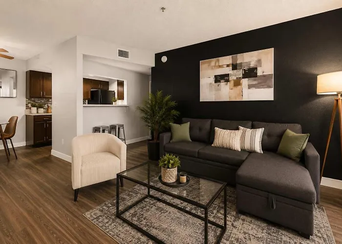 Near Asu - 2br Pool & Gym *
