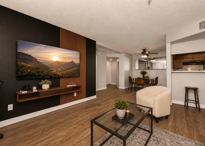 Near Asu - 2br Pool & Gym Apartment